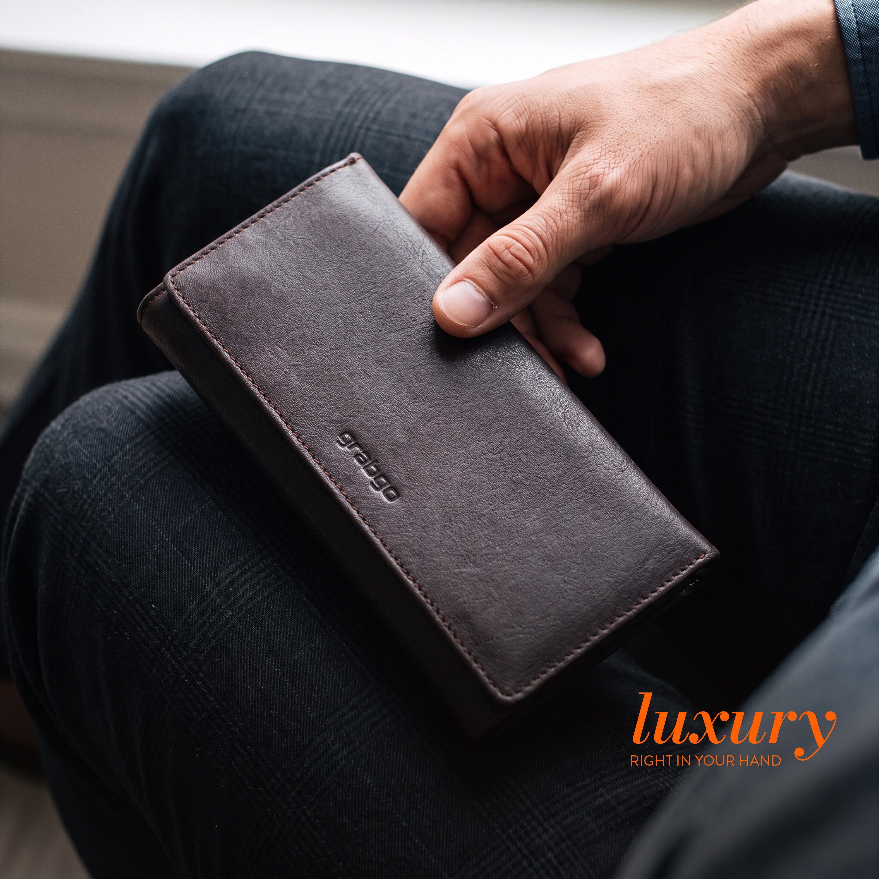 Sleeko Essential Chocolate Bi-Fold Long Wallet